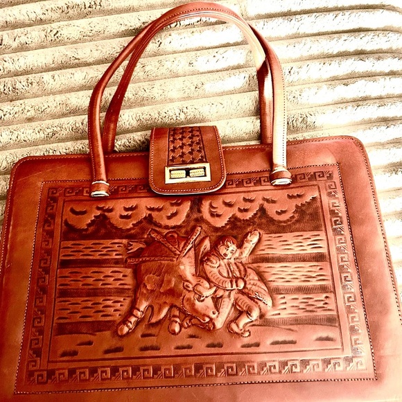 Handbags - Vintage Mexico hand tooled Leather handbag.